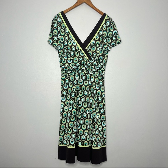 Studio 1 Dresses & Skirts - Studio 1 Y2K Geometric Polka Dot V Line Fit Flare Dress Z